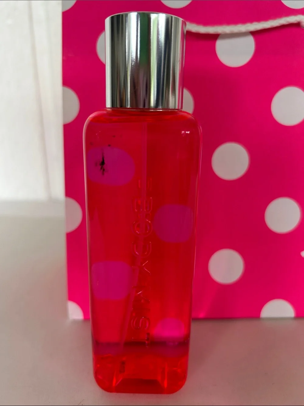 PINK Victoria's Secret Love Pink Body Mist NWT 8.4 ounce - Picture 3 of 10